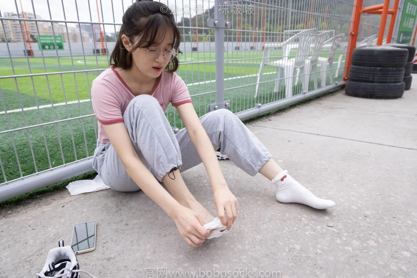 [BoBoSocks袜啵啵]NO.016 熊熊-斯凯奇运动鞋、棉袜（踩脏）、裸足 [147P]插图8